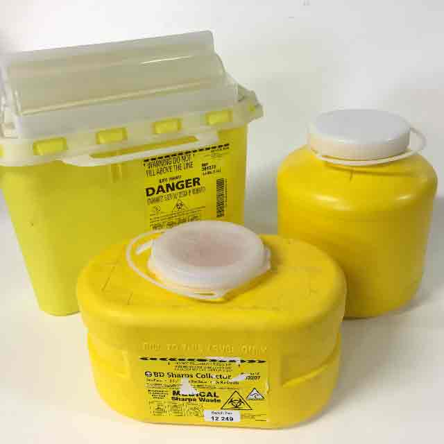 SHARPS CONTAINER, Medium Yellow Plastic